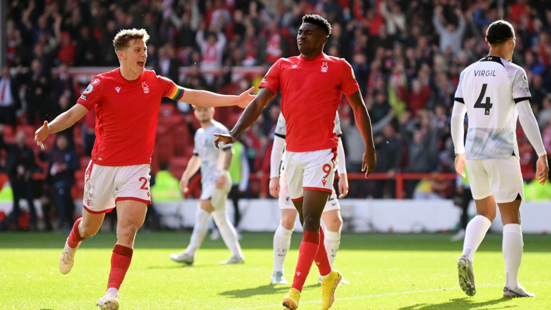 我们或许离 我们或许离